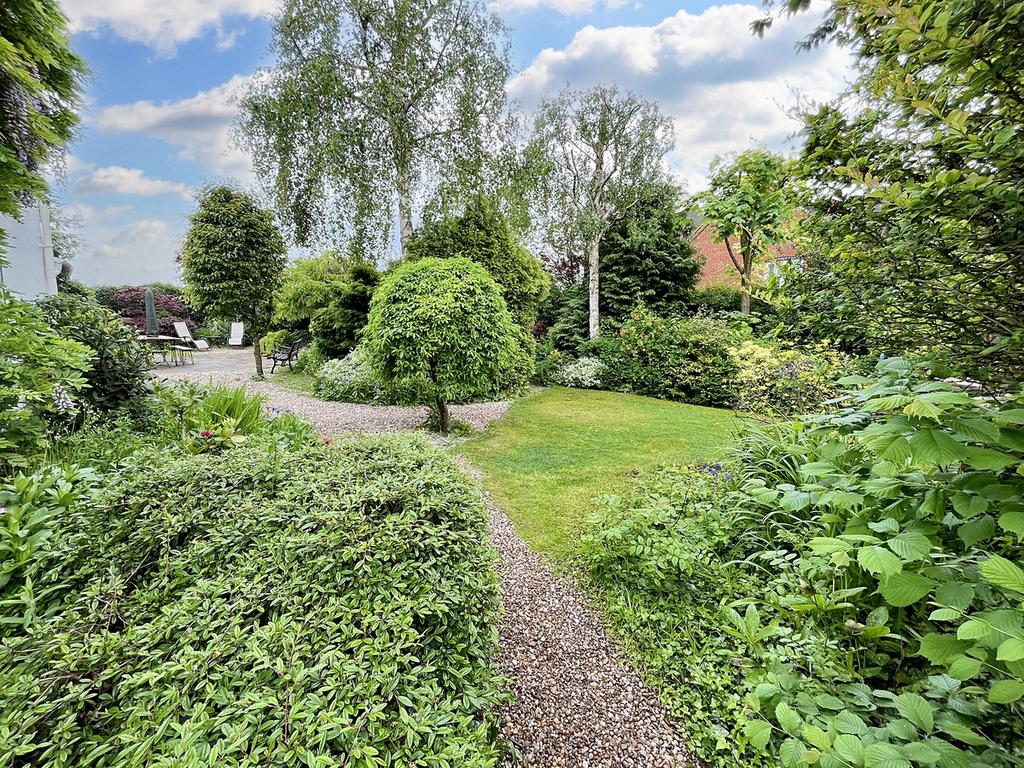Ashbourne Road, Mackworth Village, DE22 3 bed cottage for sale £495,000