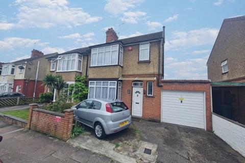 3 bedroom semi-detached house for sale, Argyll Avenue, Luton LU3