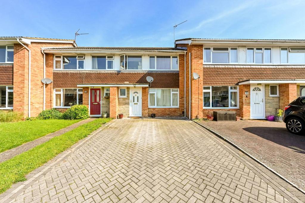 Marlborough Road, Maidenhead, SL6 3 bed terraced house for sale £450,000