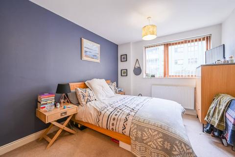 2 bedroom flat for sale, 7 Trevithick Way, London E3