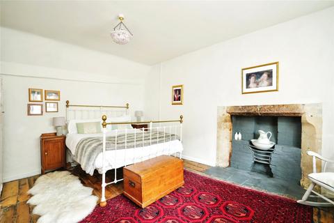 2 bedroom terraced house for sale, George Yard, Burford, OX18