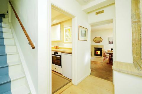 10 George Yard, Burford, OX18 4QN