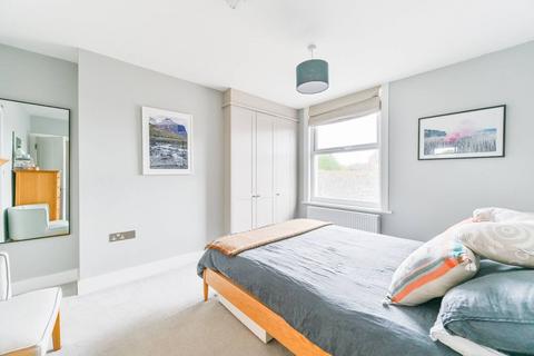 3 bedroom flat for sale, Gipsy Hill, Crystal Palace, London, SE19
