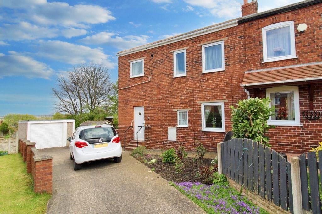 Samuel Square, Gawber, Barnsley 2 bed semidetached house for sale £
