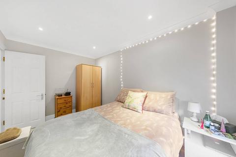 2 bedroom flat for sale, Bolton Gardens, Earls Court, London, SW5