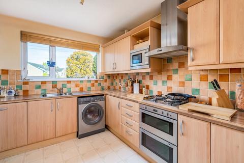 8 Foxfield Close, Northwood, HA6 3NU