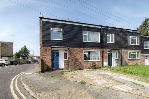 4 bedroom end of terrace house for sale, Brymore Road, Canterbury, CT1