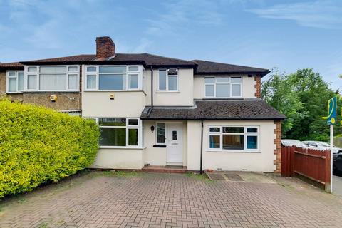 6 bedroom house to rent, Wood End Gardens, Northolt, UB5