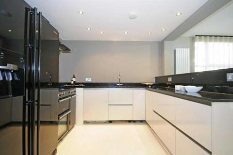 3 bedroom flat to rent, St John's Wood Park, St John's Wood, NW8