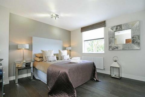 3 bedroom flat to rent, St John's Wood Park, St John's Wood, London