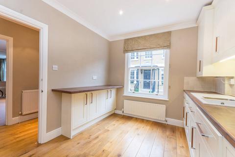 2 bedroom mews to rent, Tarrant Place, Marylebone, London, W1H