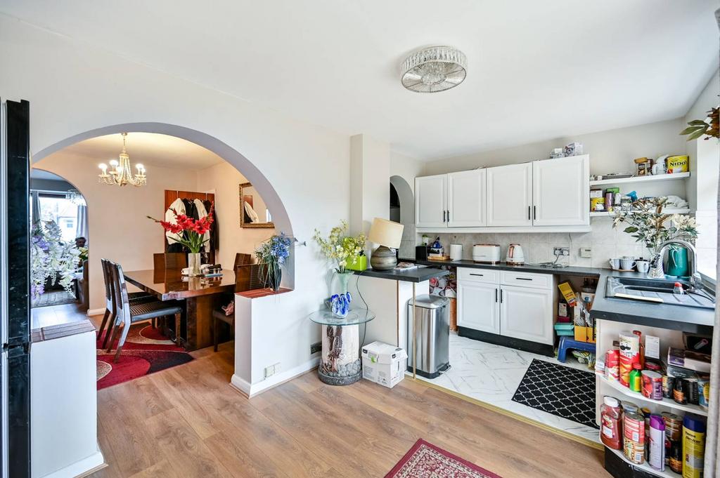 Cavendish Road, New Malden, KT3 3 bed end of terrace house for sale £