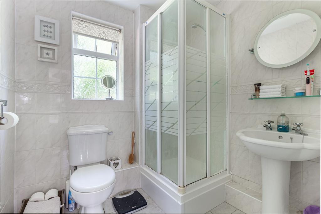 Ensuite-2