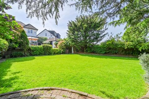 7 Priory Close, London, E4 8AE