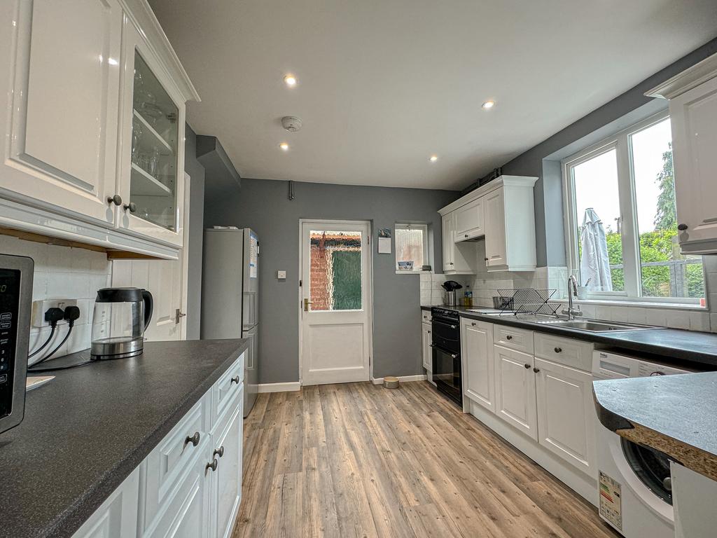 83 Quarry Road   Kitchen