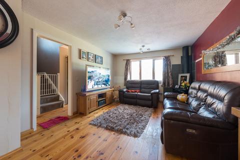 4 bedroom terraced house for sale, Esmonde Drive, Manston, CT12