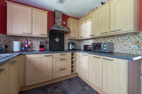 4 bedroom terraced house for sale, Esmonde Drive, Manston, CT12