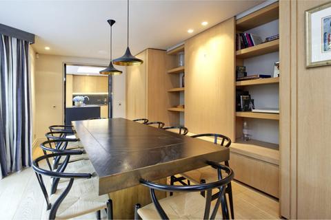 1 Beechmore Road, London, SW11 4ET