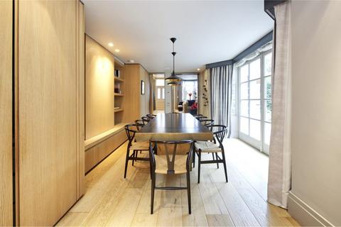 1 Beechmore Road, London, SW11 4ET