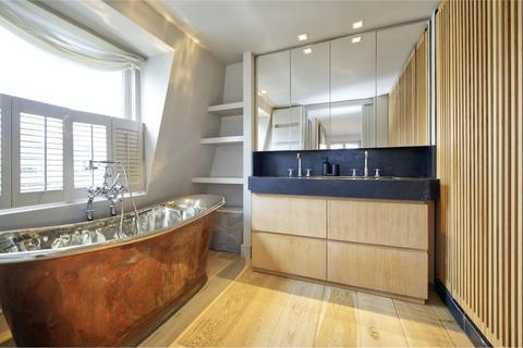 1 Beechmore Road, London, SW11 4ET