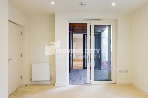 1 bedroom apartment for sale, Material Walk, Hayes UB3