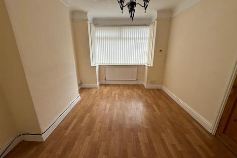 3 bedroom terraced house to rent, Rossall Road, Old Swan, Liverpool