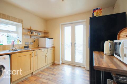 2 bedroom semi-detached house for sale, Charles Avenue, Leeds