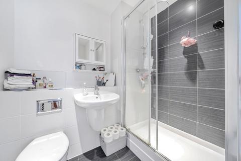 17 Castleridge Drive, Greenhithe, DA9 9WR
