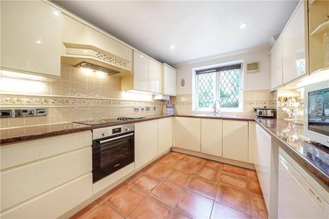 2 bedroom apartment for sale, Eastbury Avenue, Northwood, Middlesex