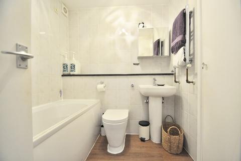 110 Chichester Road, Croydon, CR0 5NB