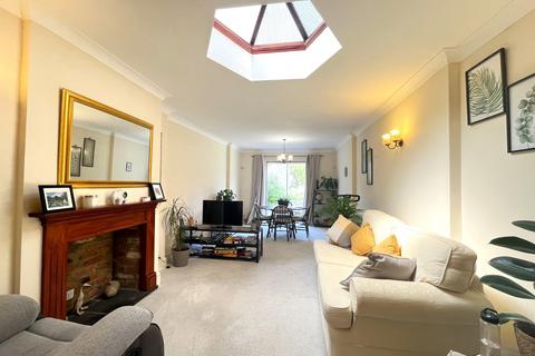 4 bedroom link detached house for sale, Burford Street, Lechlade, Gloucestershire, GL7