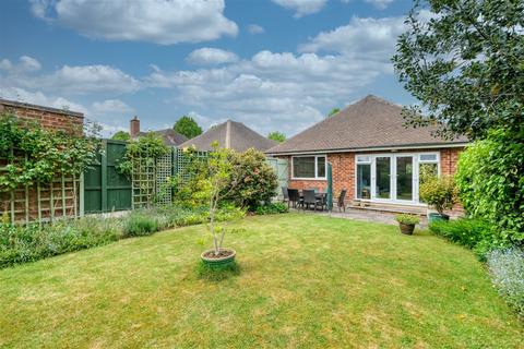 2 bedroom detached bungalow for sale, Dovedale Avenue, Shirley, Solihull, B90 2AP