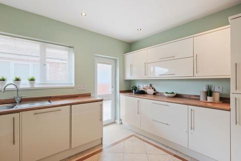 18 Dovedale Avenue, Shirley, Solihull, B90 2AP