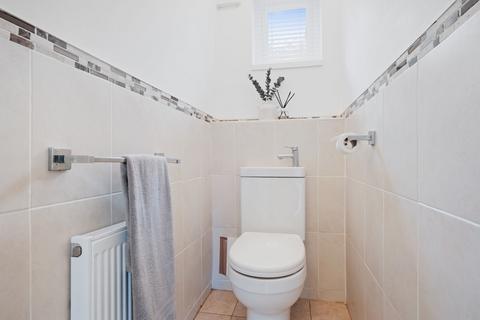18 Dovedale Avenue, Shirley, Solihull, B90 2AP