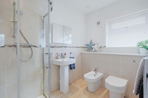 18 Dovedale Avenue, Shirley, Solihull, B90 2AP