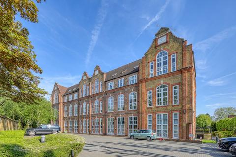 3 bedroom flat for sale, 25 Linstead Street, London NW6