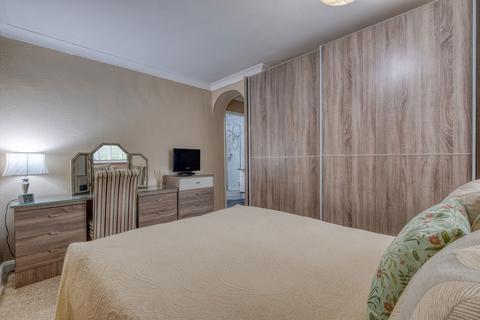 29 Burnthurst Crescent, Shirley, Solihull, B90 4UJ