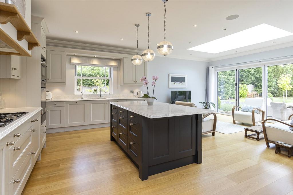 Kitchen/Dining