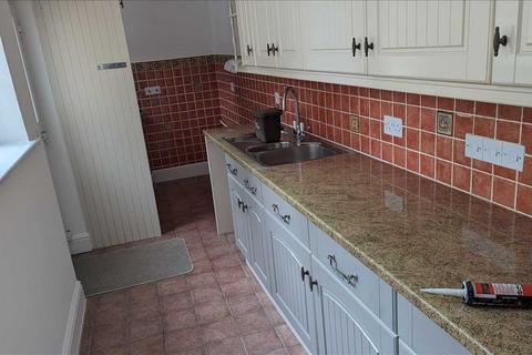 3 bedroom terraced house to rent, Rosery Road, Torquay
