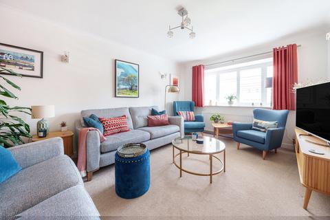 8 Copper Ridge, Chalfont St Peter, Gerrards Cross, SL9 0NF