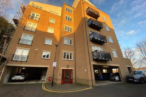 3 bedroom flat to rent, Caversham Place, SUTTON COLDFIELD, West Midlands, B73