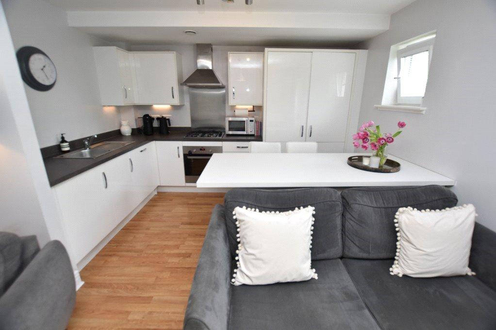 Renfrew, Renfrewshire PA4 2 bed apartment for sale £133,995