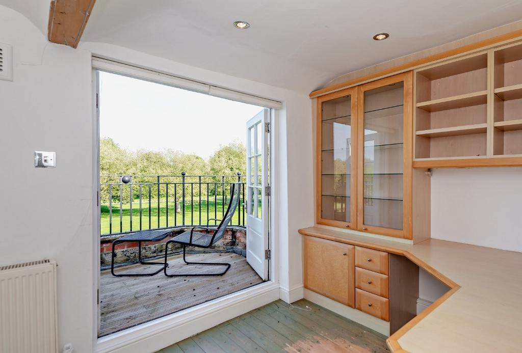 Study/Bedroom 5