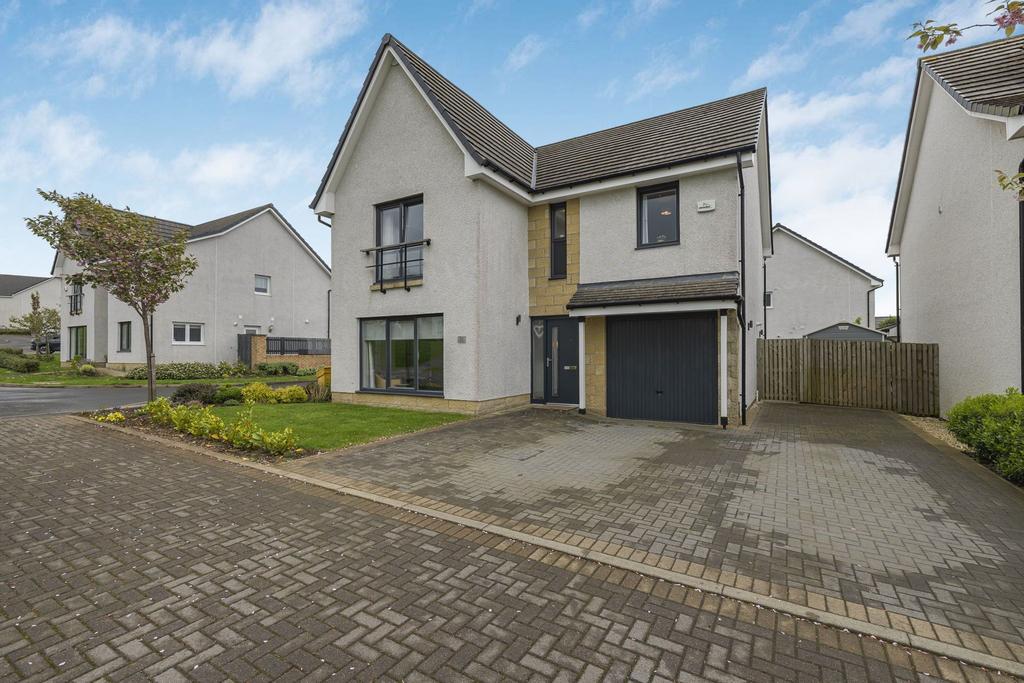 Twill Crescent, Strathaven ML10 4 bed detached house for sale £385,000