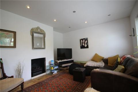 2 bedroom apartment to rent, Crockford Park Road, Addlestone KT15