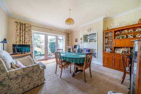 59 The Grove, West Wickham, BR4 9JY