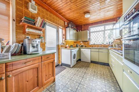 59 The Grove, West Wickham, BR4 9JY
