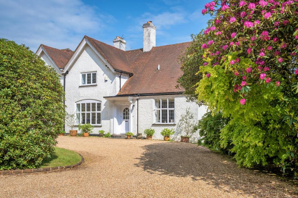 Hindhead Road, Hindhead, Surrey 4 bed semidetached house for sale £