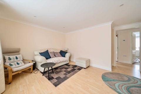 2 bedroom apartment for sale, Spinney Road, Ludgershall