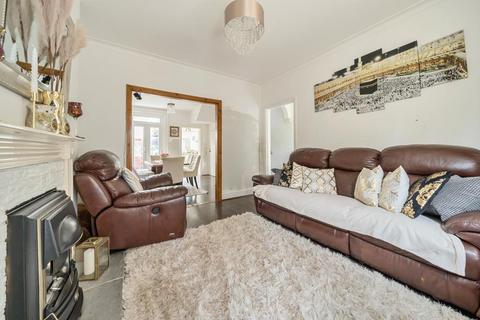 3 bedroom end of terrace house for sale, Woking,  Surrey,  GU21